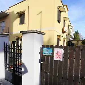 House 27 Fiumicino
